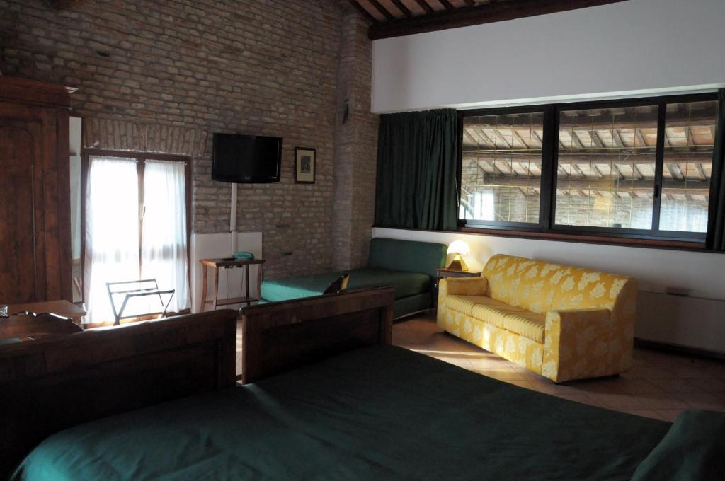 Agriturismo-R&B Corte Dei Gioghi Ferrara Bilik gambar