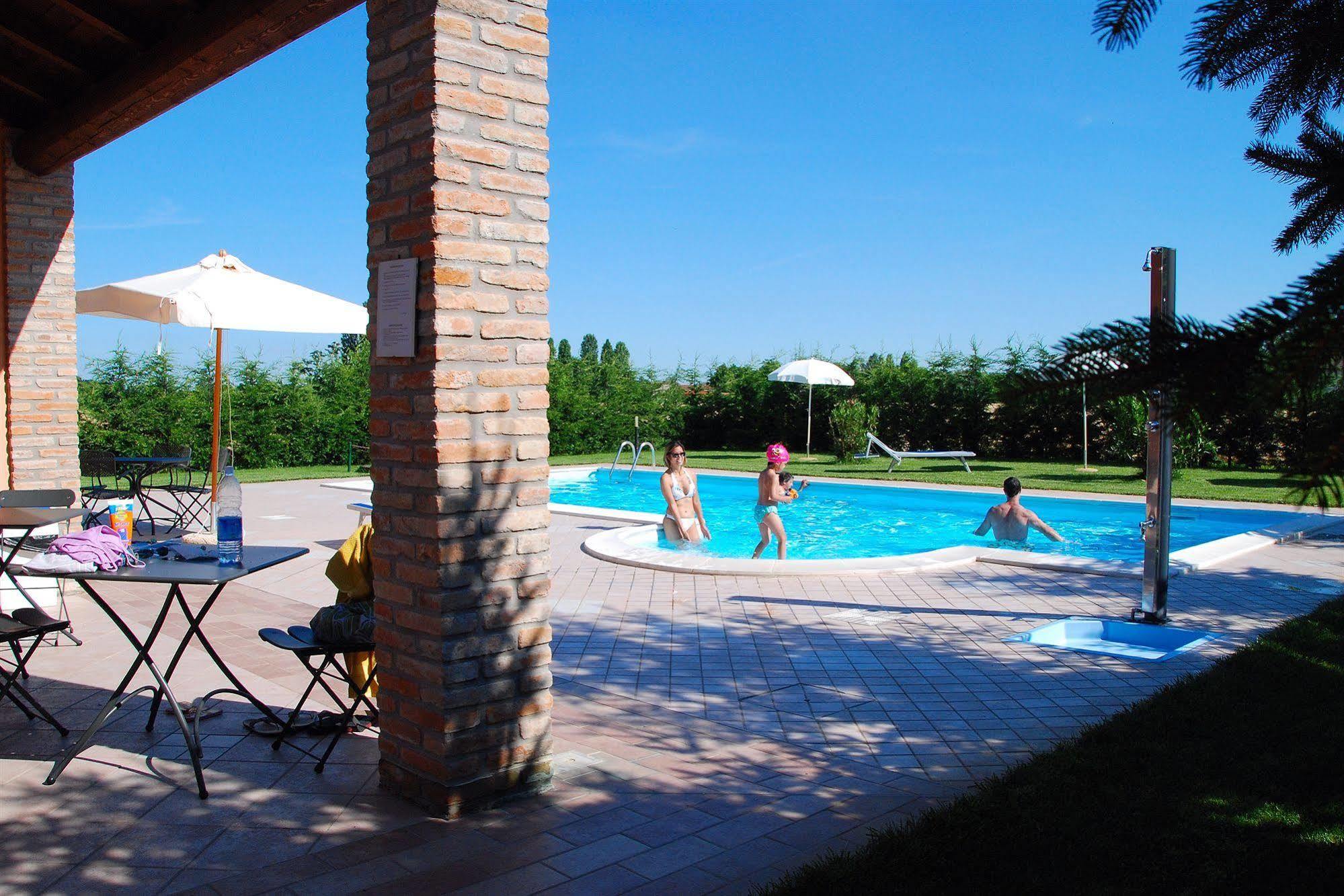 Agriturismo-R&B Corte Dei Gioghi Ferrara Luaran gambar